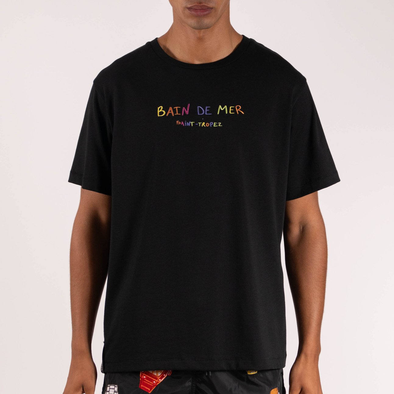 T-SHIRT ALL I NEED | BLACK
