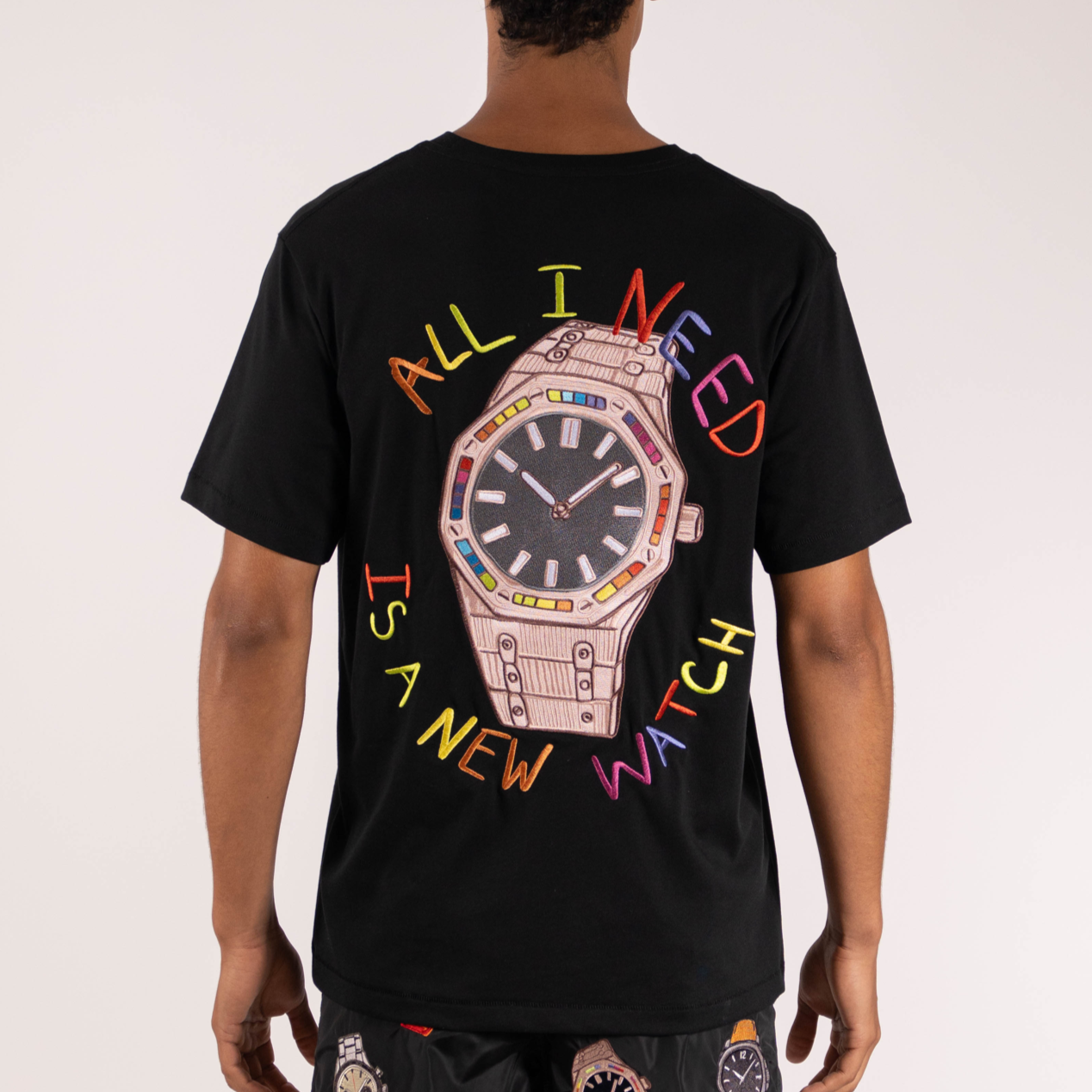 T-SHIRT ALL I NEED | BLACK