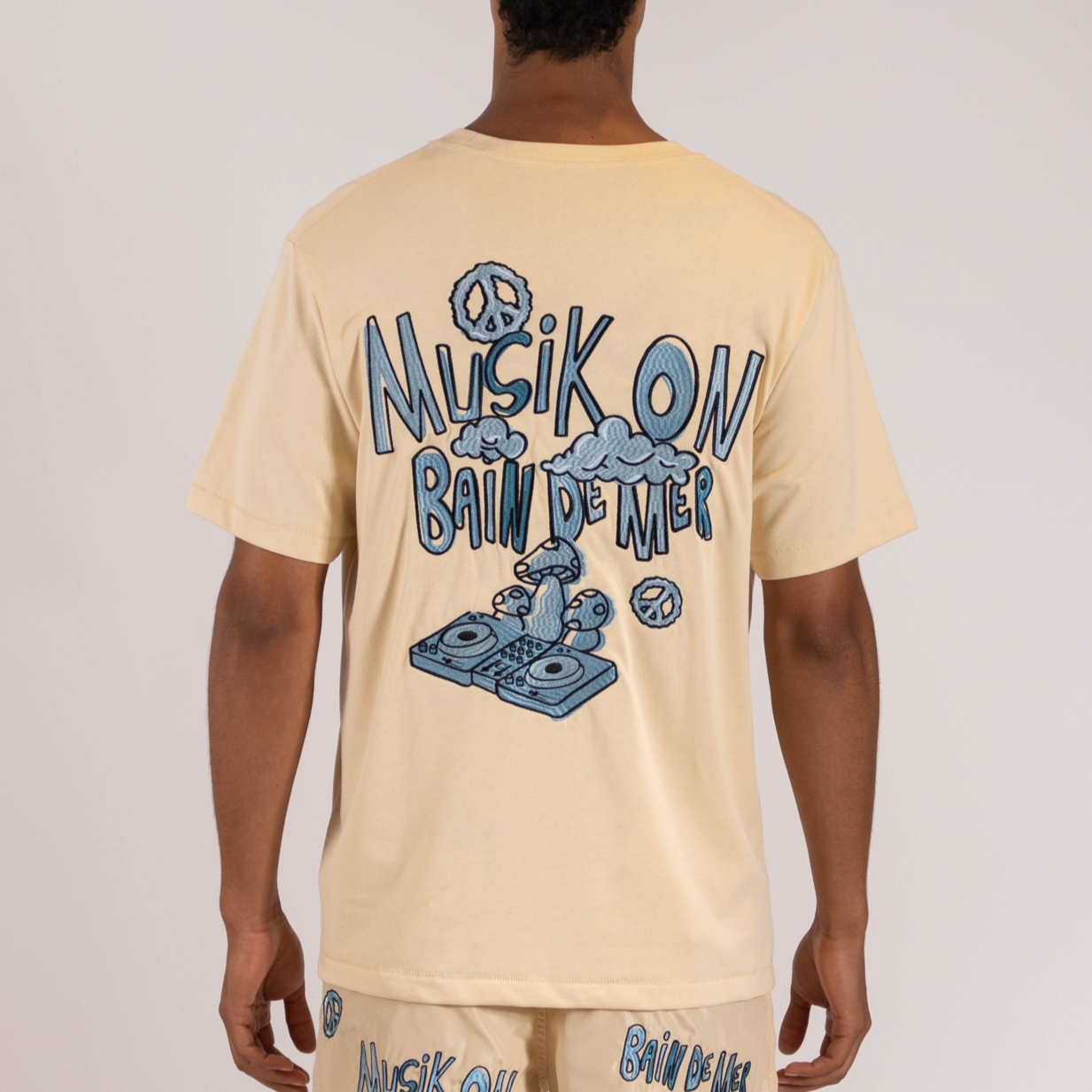 T-SHIRT MUSIK ON BAINDEMER | SAND
